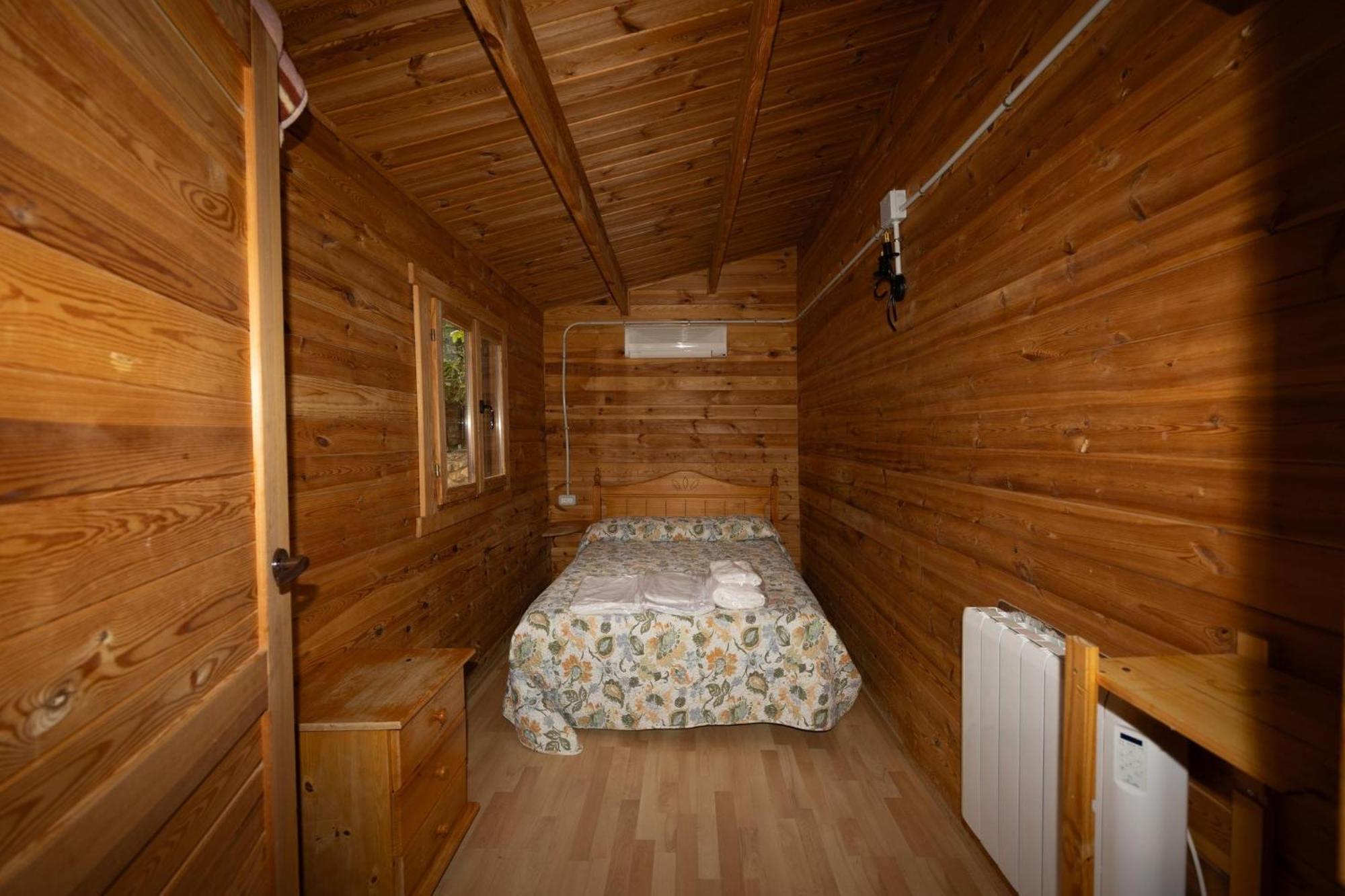 Cabanas Rurales - Las Taneas Yeste Room photo